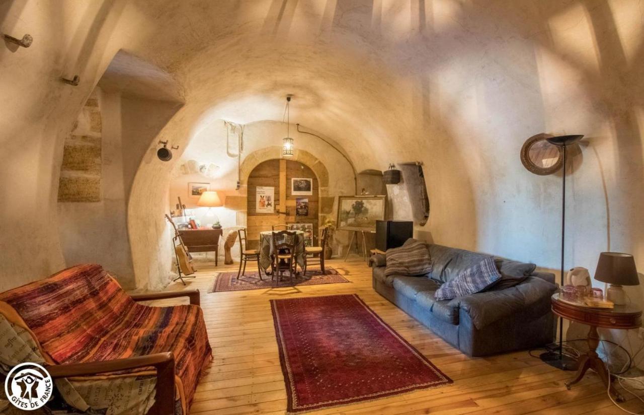 La Maison Des Archers Сен-Сатюрнен Экстерьер фото