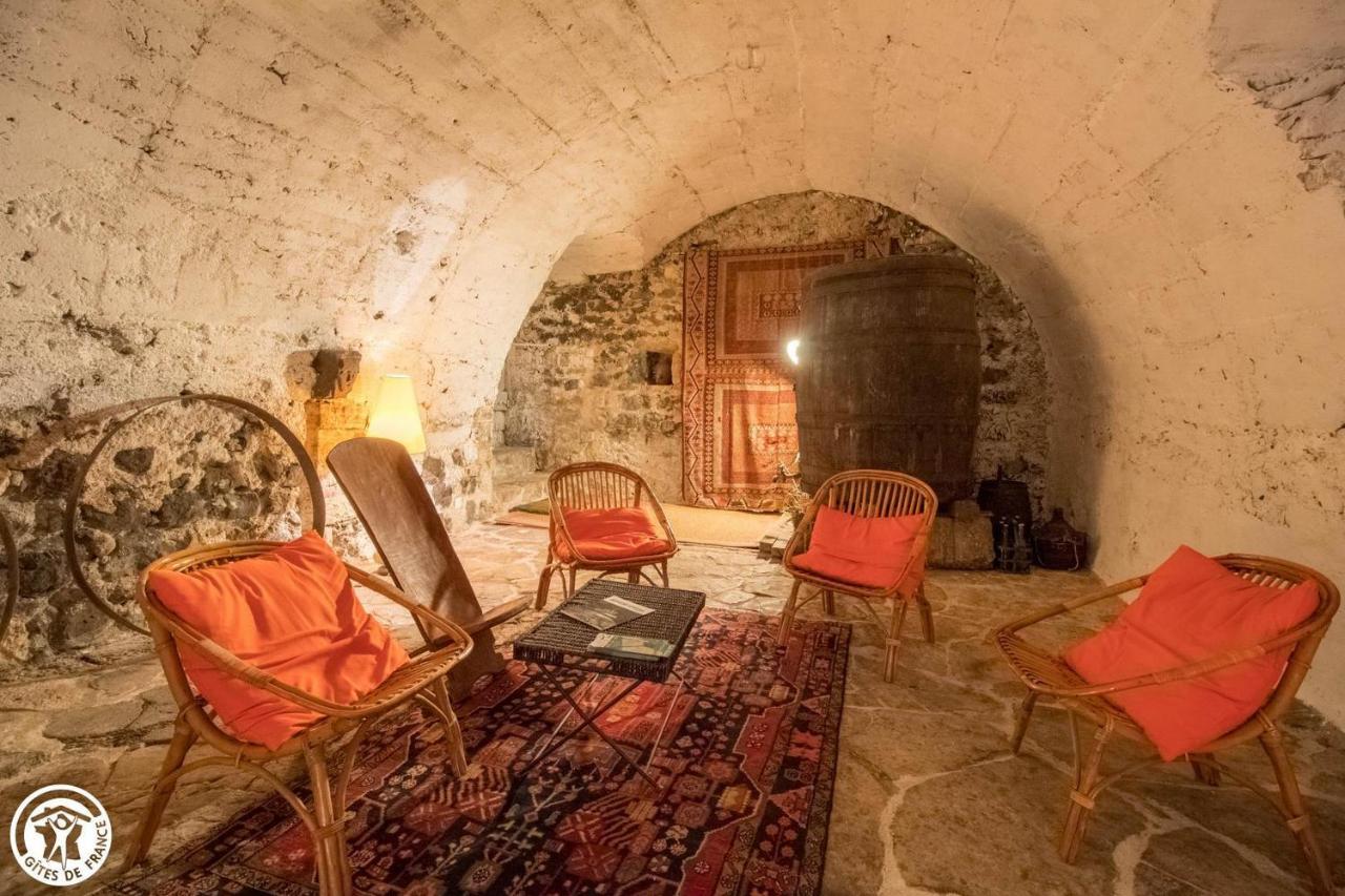 La Maison Des Archers Сен-Сатюрнен Экстерьер фото